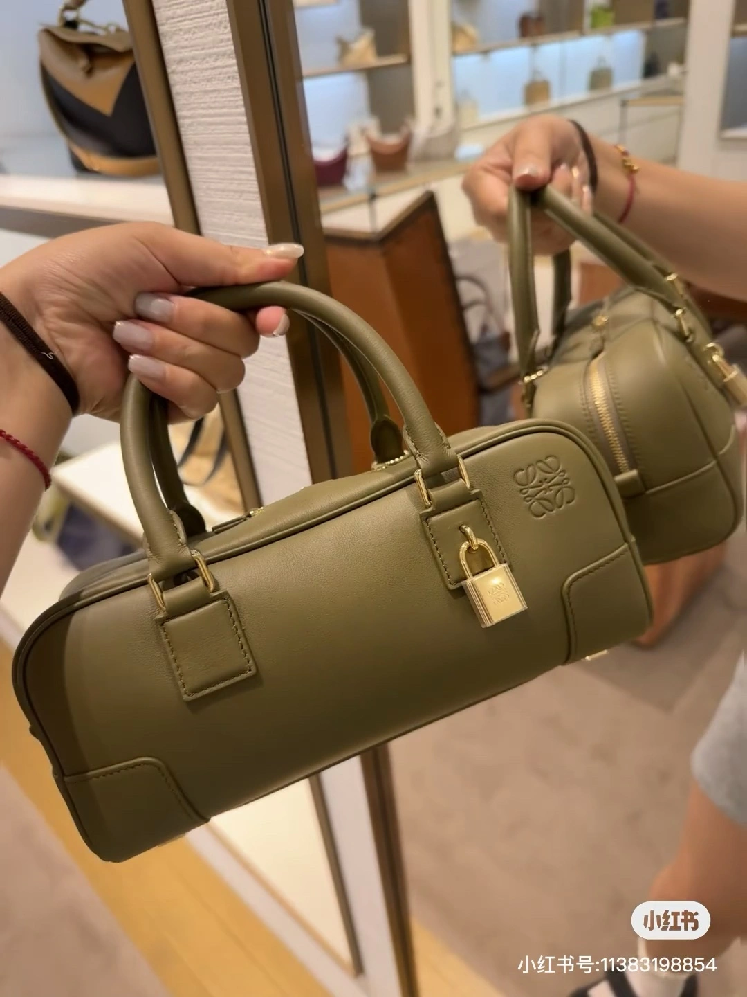 Breathable Loewe Top Handle Bags 67169