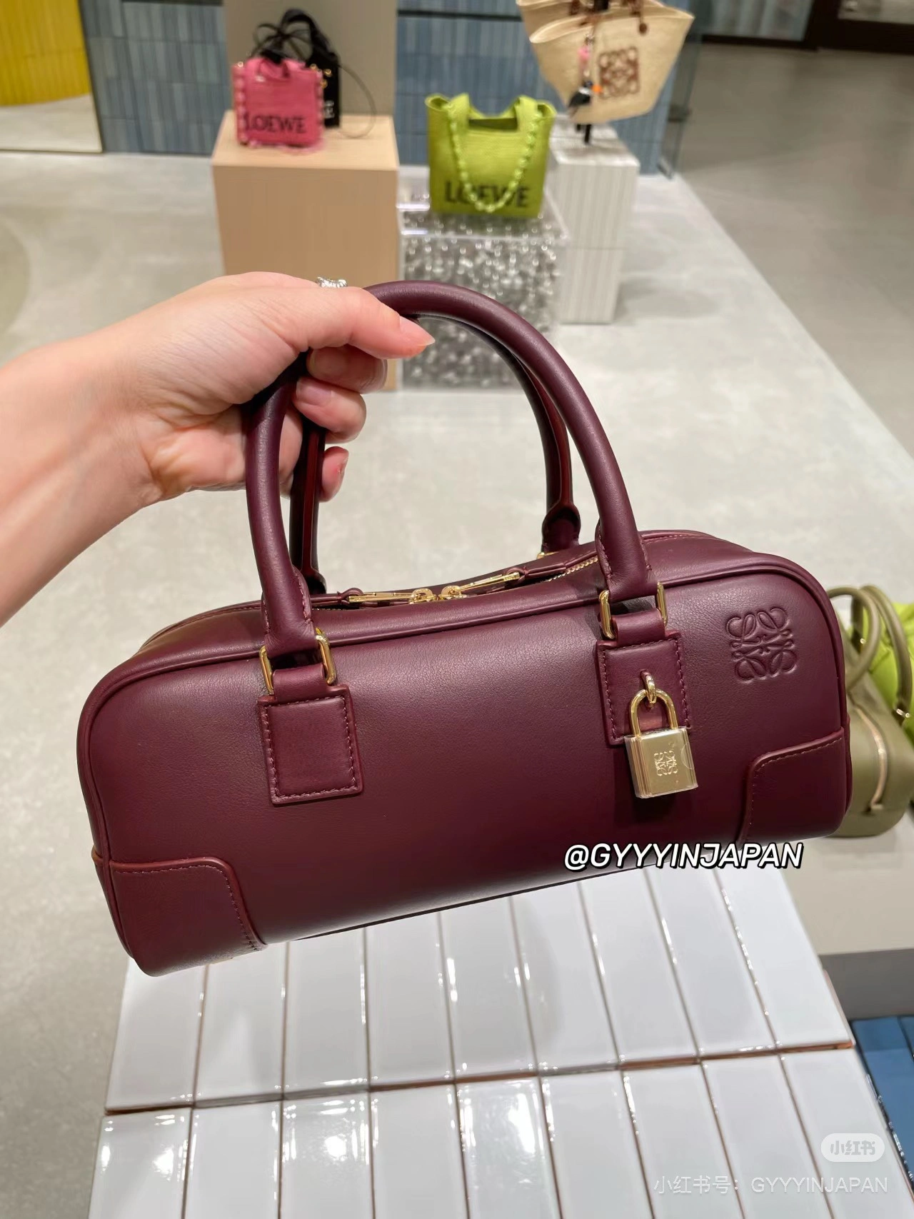 Sustainable Loewe Top Handle Bags 67124