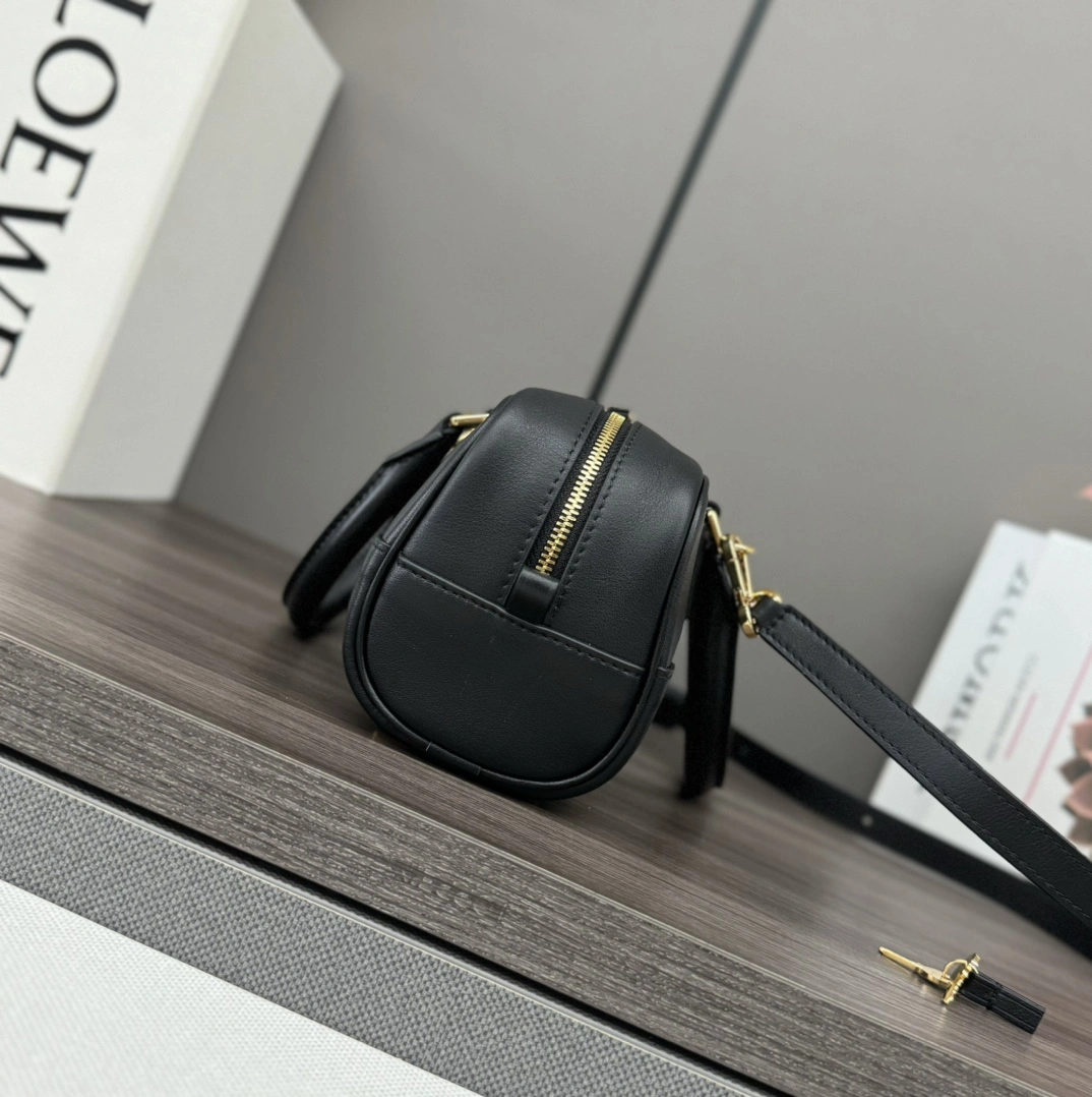 Loewe Top Handle Bags Durable 67119