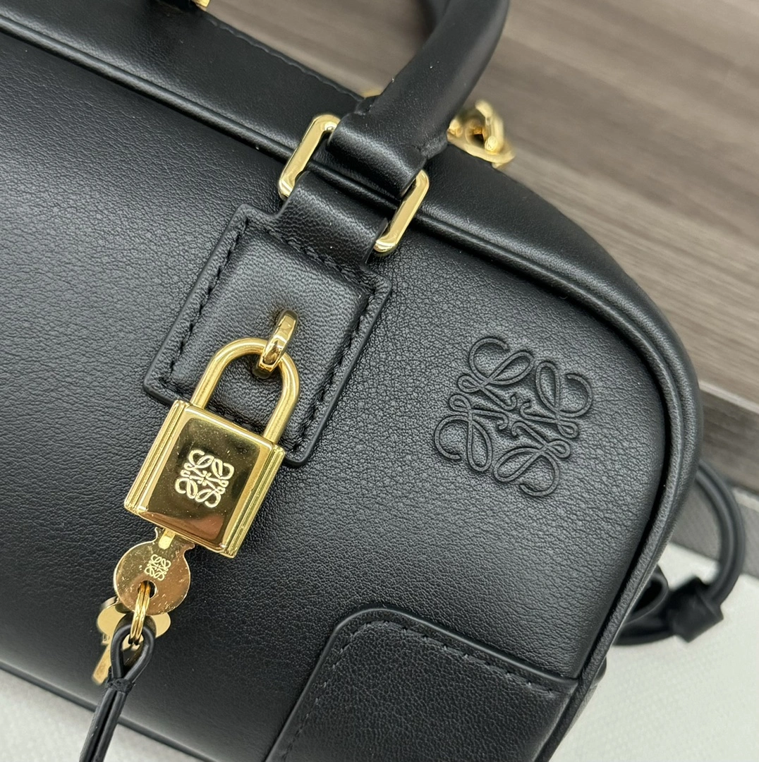Loewe Top Handle Bags Durable 67119