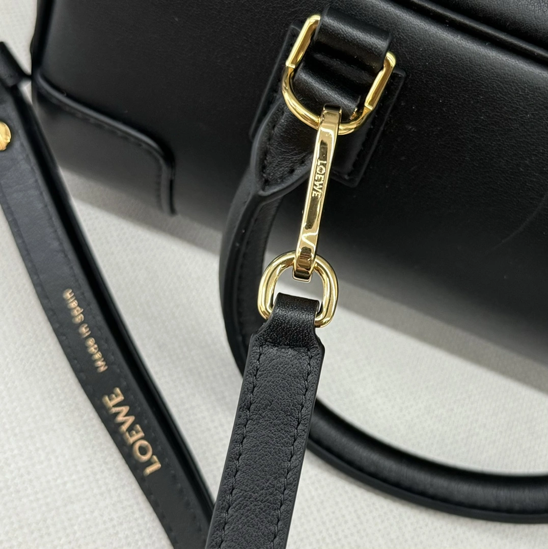Loewe Top Handle Bags Durable 67119