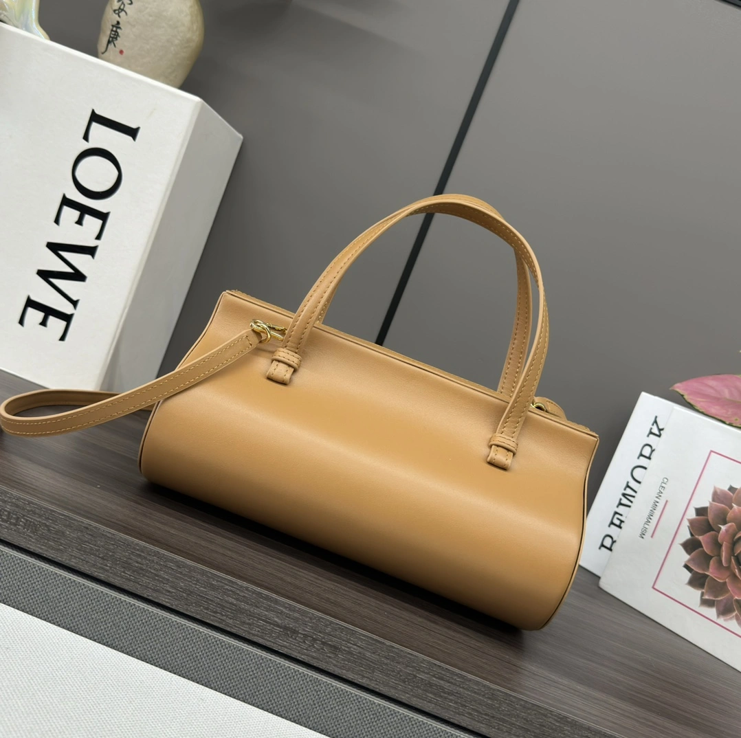 AllSeason Loewe Top Handle Bags 67192