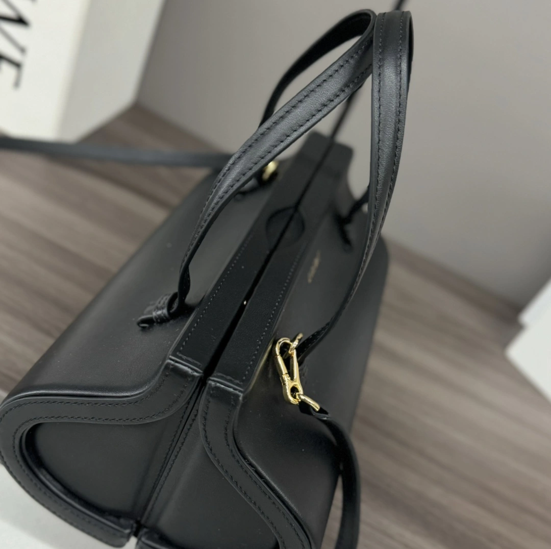 Loewe Top Handle Bags ModernLook 67116