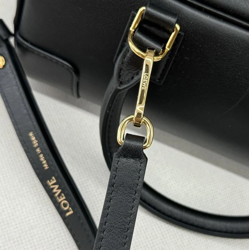 Effortless Loewe Top Handle Bags 61392