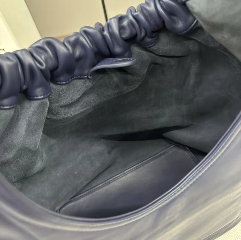 Effortless Loewe Top Handle Bags 61373