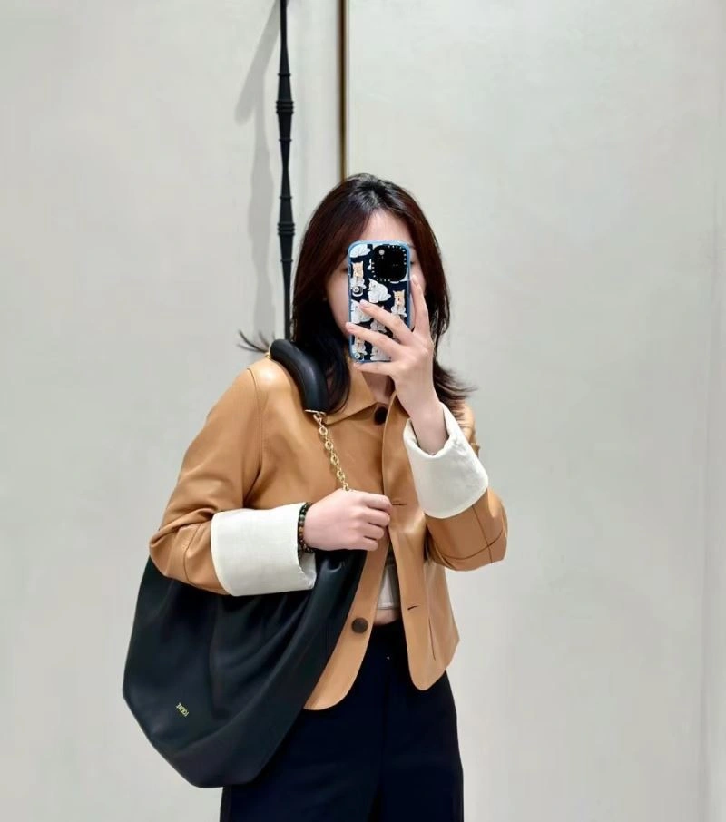 Bold Loewe Top Handle Bags 61353