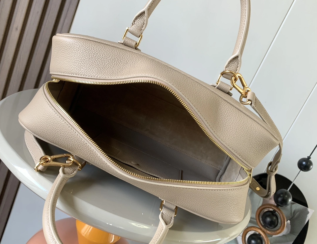 Loewe Top Handle Bags RelaxedFit 71852