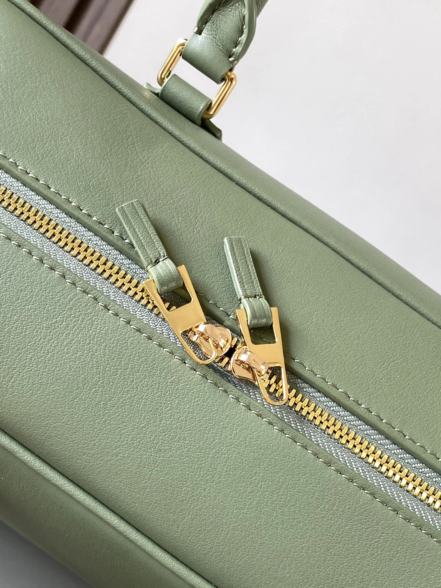 MoistureWicking Loewe Top Handle Bags 71850