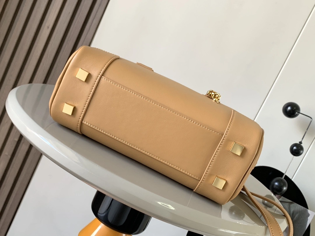 Loewe Top Handle Bags Premium 71844