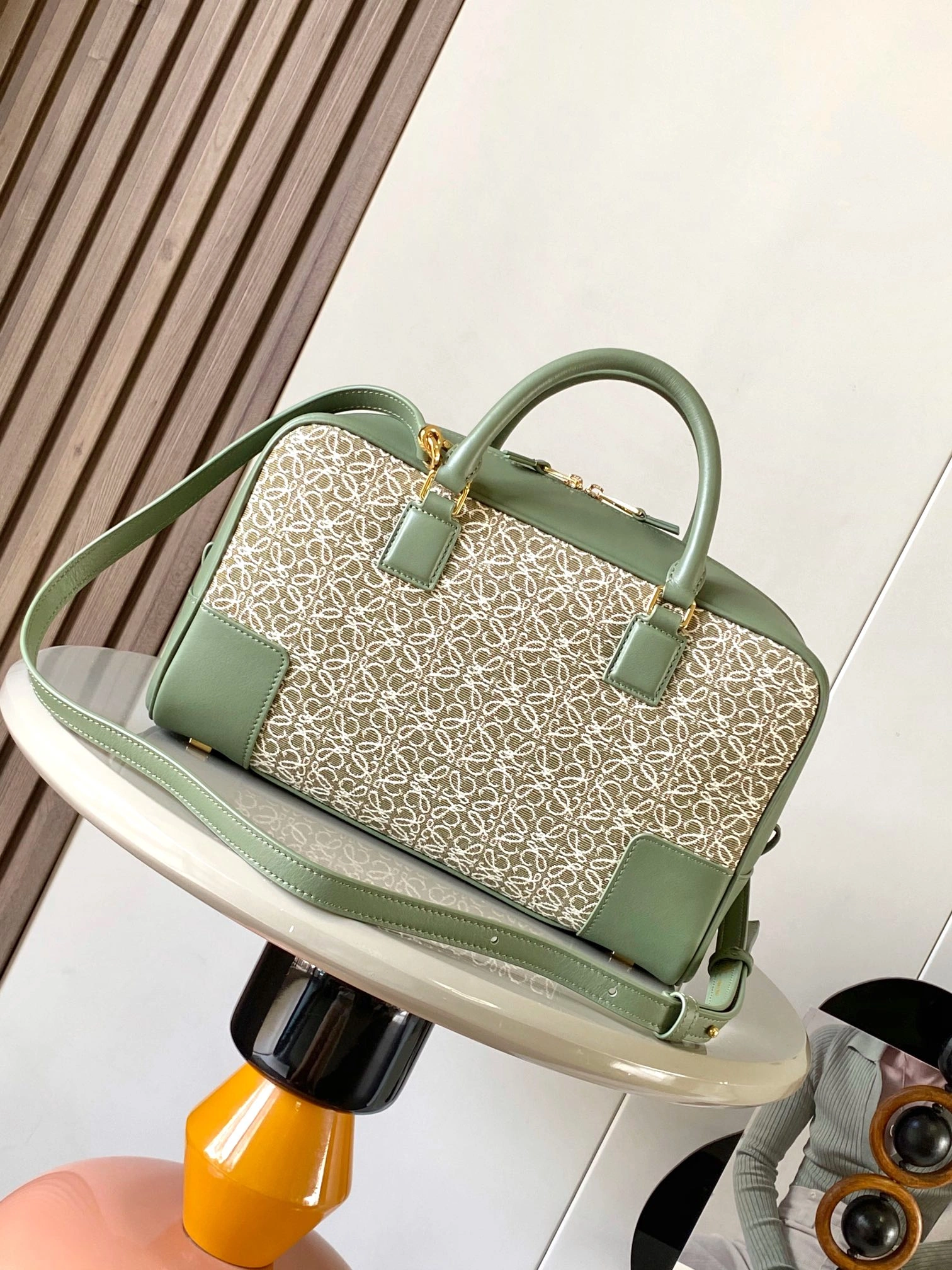 Durable Loewe Top Handle Bags 71838