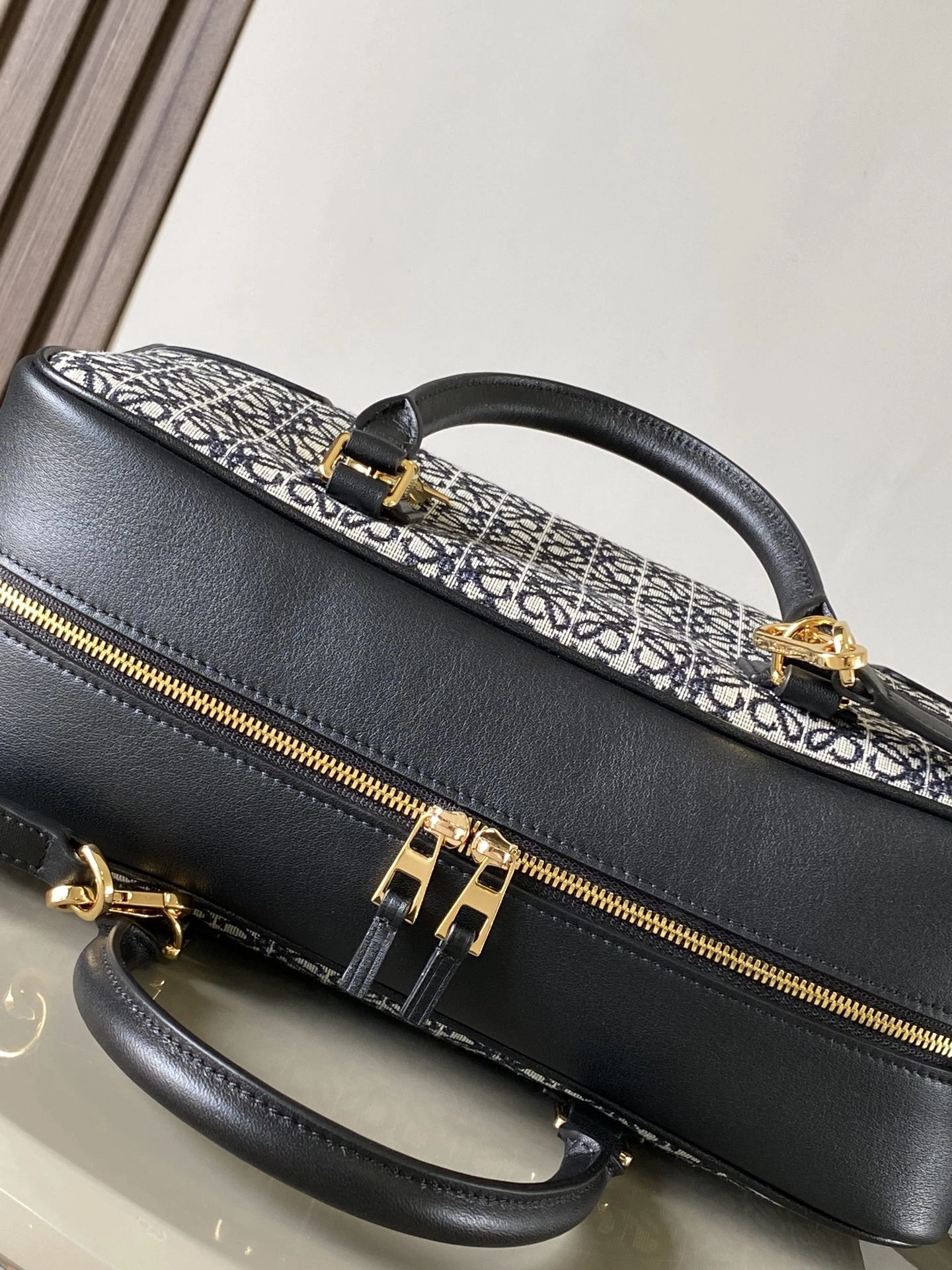 Loewe Top Handle Bags HighQuality 71837