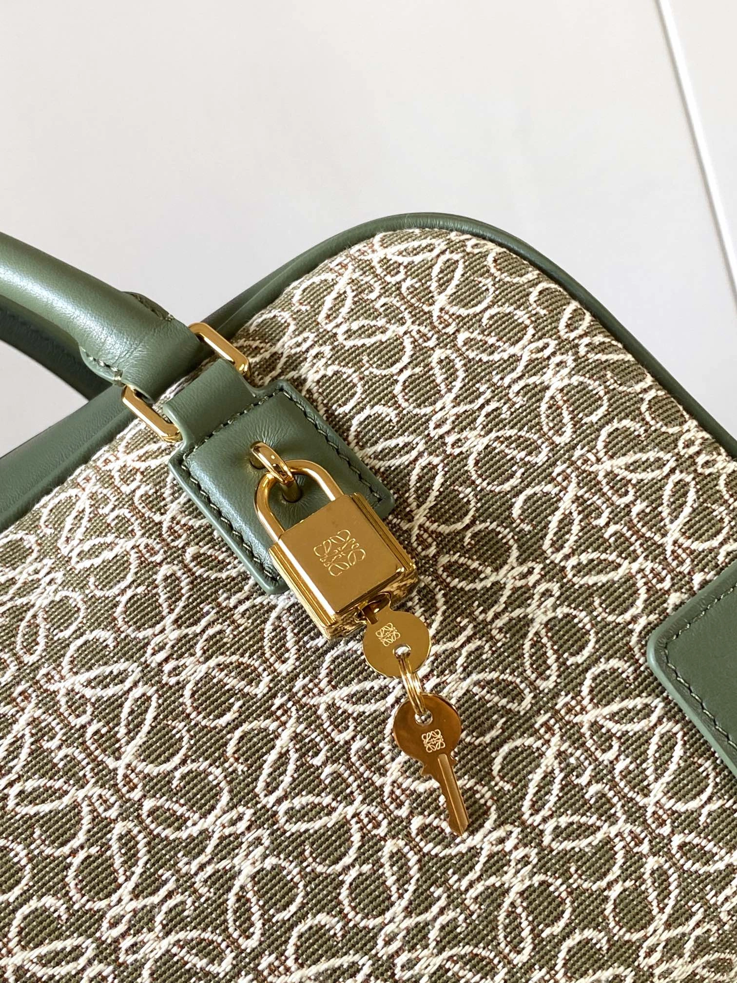 Loewe Top Handle Bags Minimalist 71843