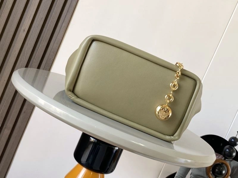 Trendsetting Loewe Top Handle Bags 61129