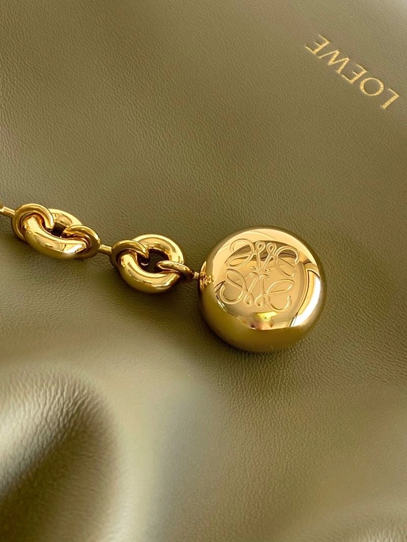 Trendsetting Loewe Top Handle Bags 61129
