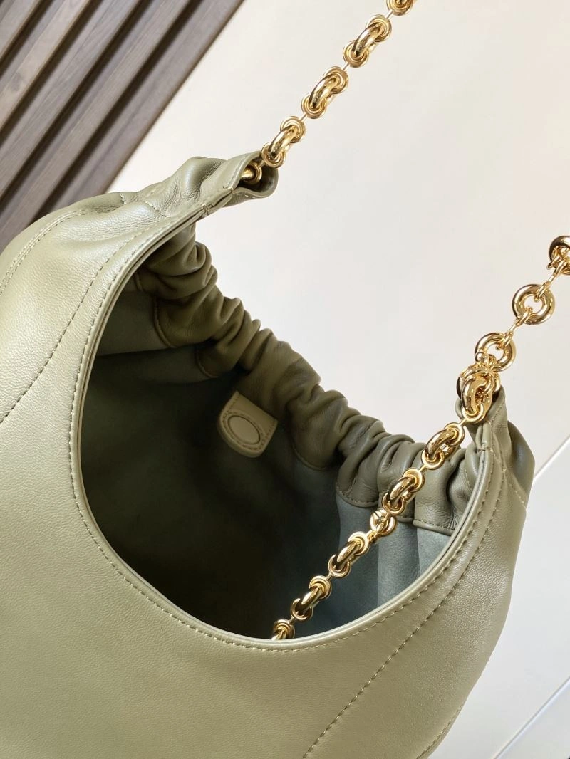 Trendsetting Loewe Top Handle Bags 61129