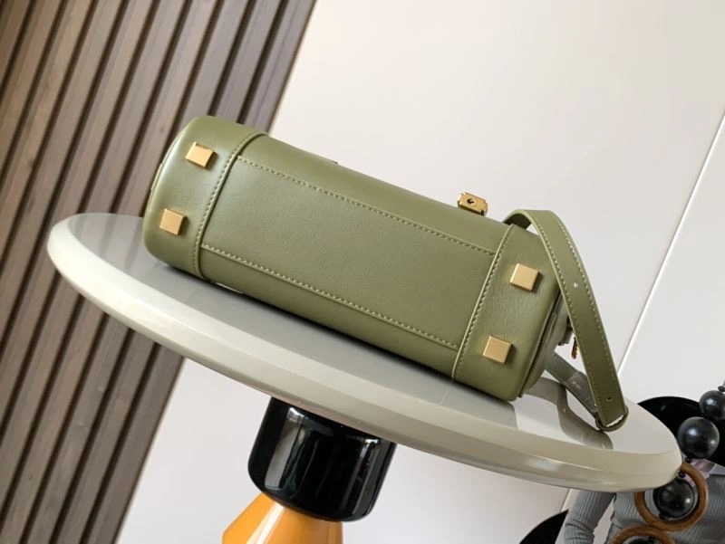 Loewe Top Handle Bags Bold 61111