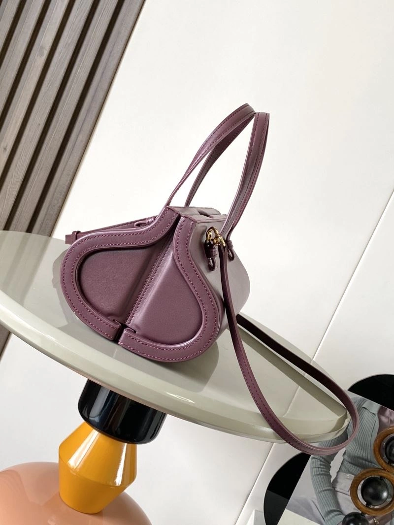Loewe Top Handle Bags Effortless 61113
