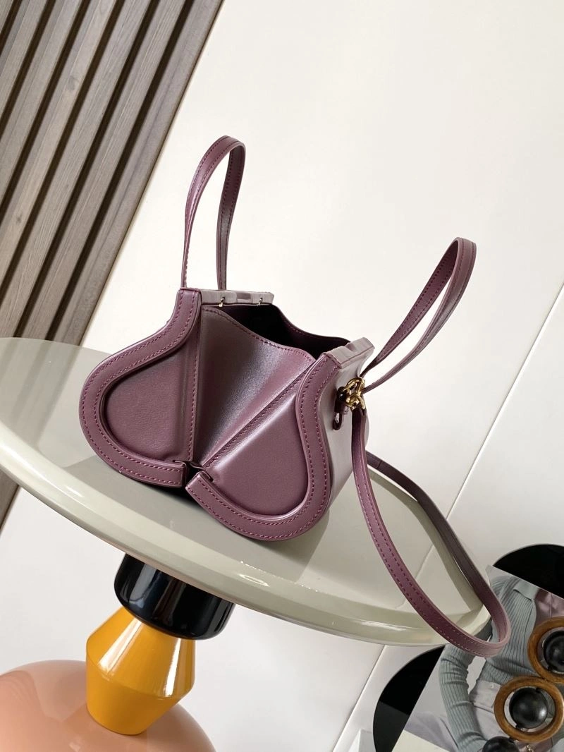 Loewe Top Handle Bags Effortless 61113