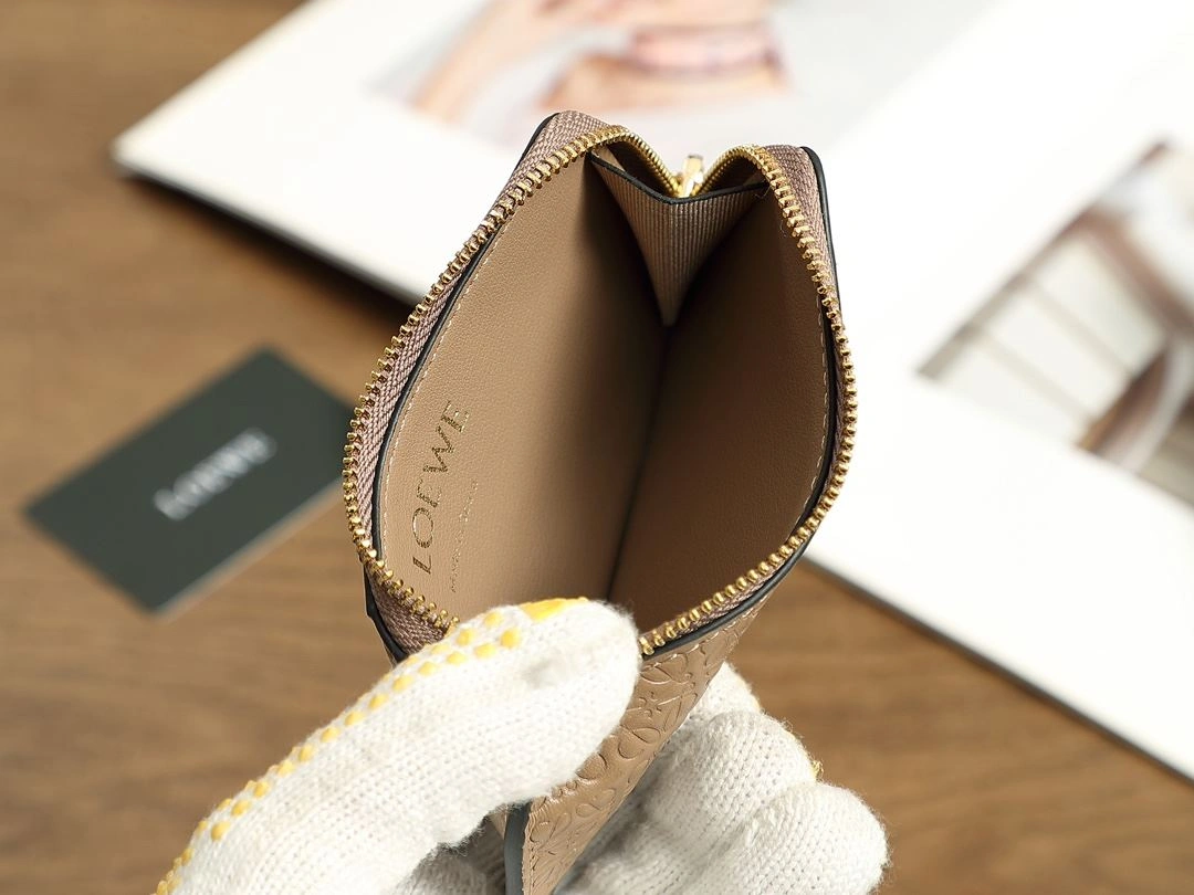 Compact Loewe Wallets Purse 92856