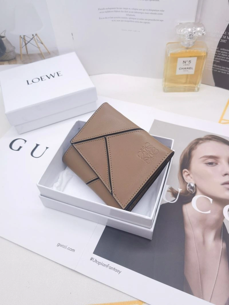 Compact Loewe Wallets Purse 85887