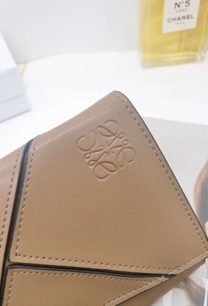 Compact Loewe Wallets Purse 85887