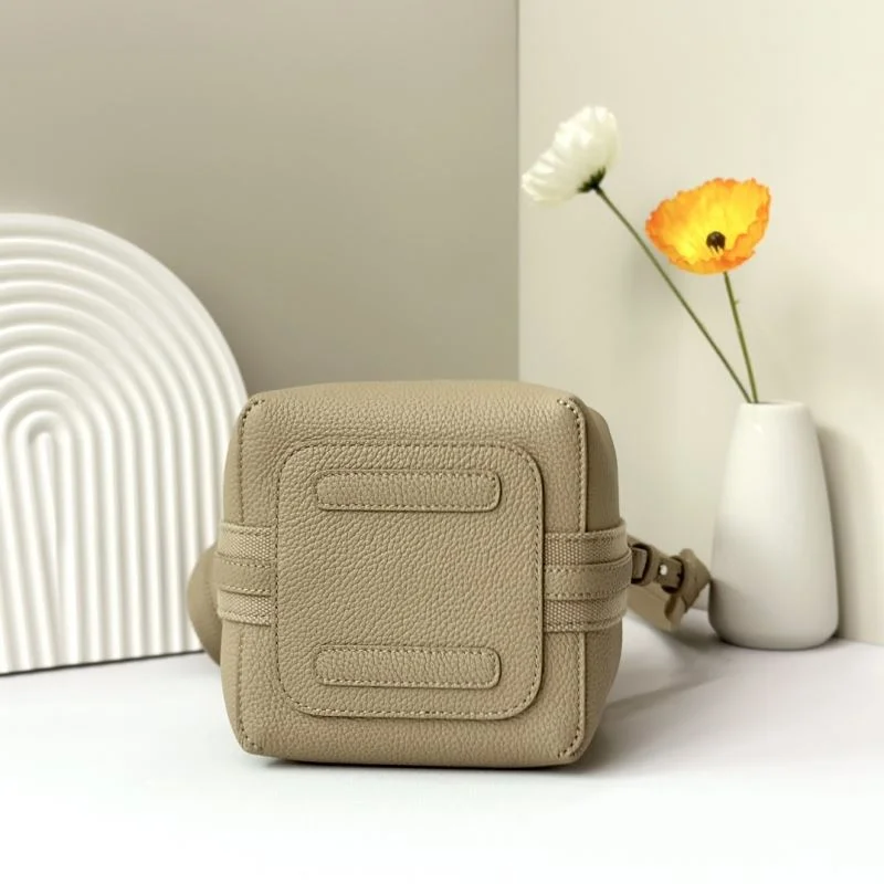 Loro Piana Bucket Bags Comfortable 49391