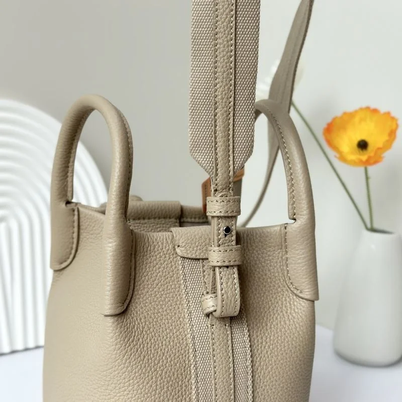 Loro Piana Bucket Bags Comfortable 49391