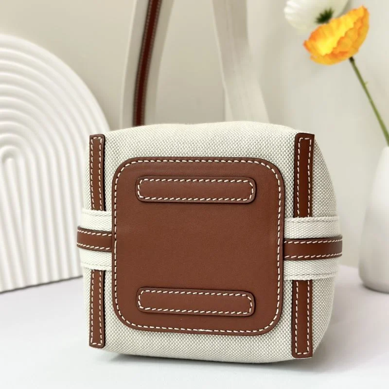 Refined Loro Piana Bucket Bags 49424