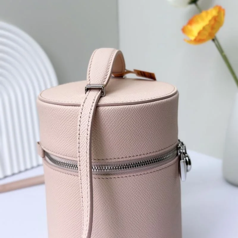 Lightweight Loro Piana Bucket Bags 44479