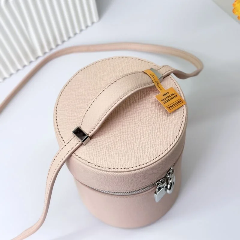 Lightweight Loro Piana Bucket Bags 44479
