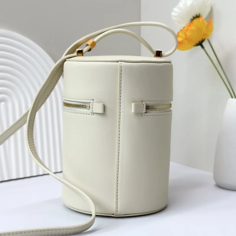 Compact Loro Piana Bucket Bags 44475