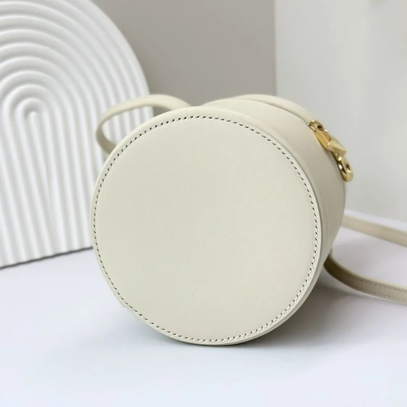 Compact Loro Piana Bucket Bags 44475