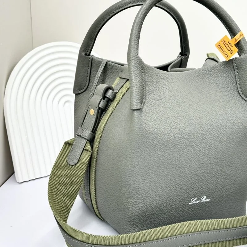Timeless Loro Piana Bucket Bags 44366