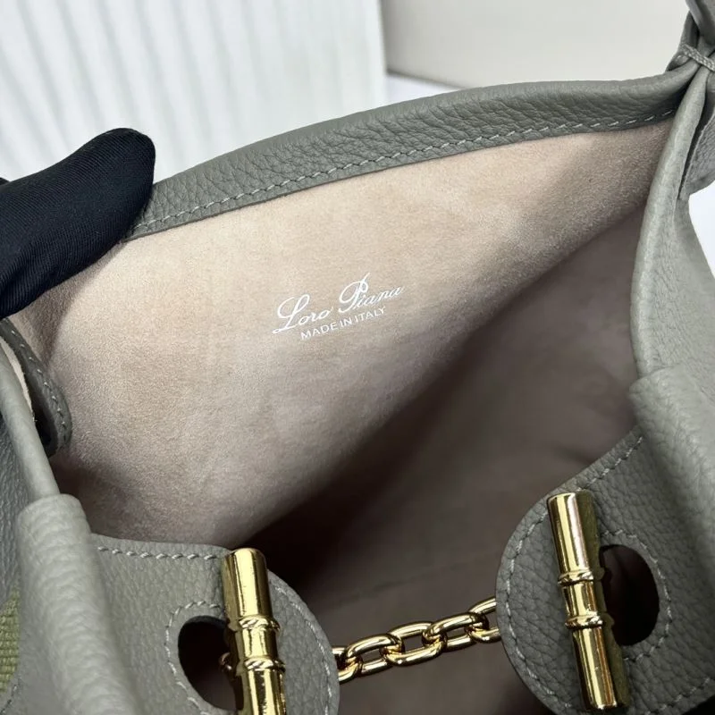 Timeless Loro Piana Bucket Bags 44366