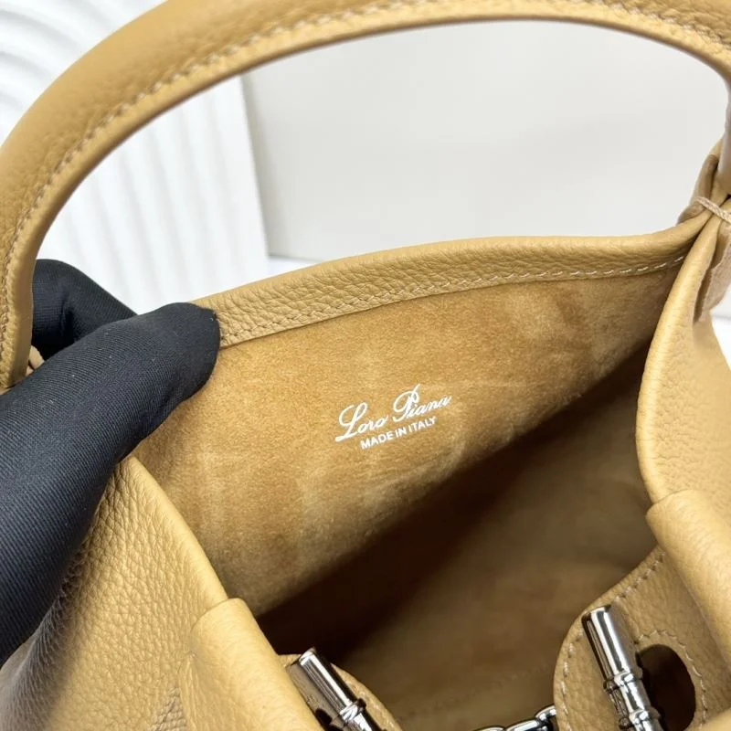 Minimalist Loro Piana Bucket Bags 44363