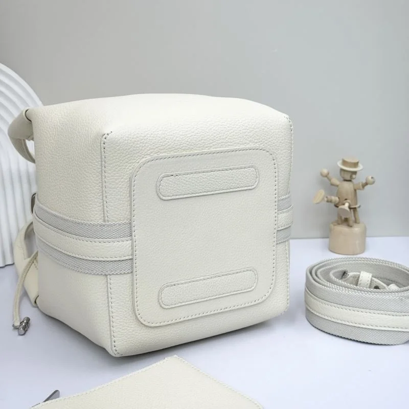 ModernLook Loro Piana Bucket Bags 44360