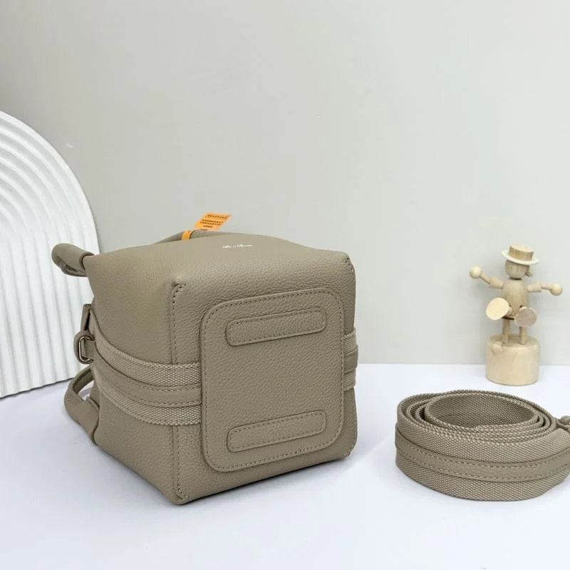 ModernLook Loro Piana Bucket Bags 44350