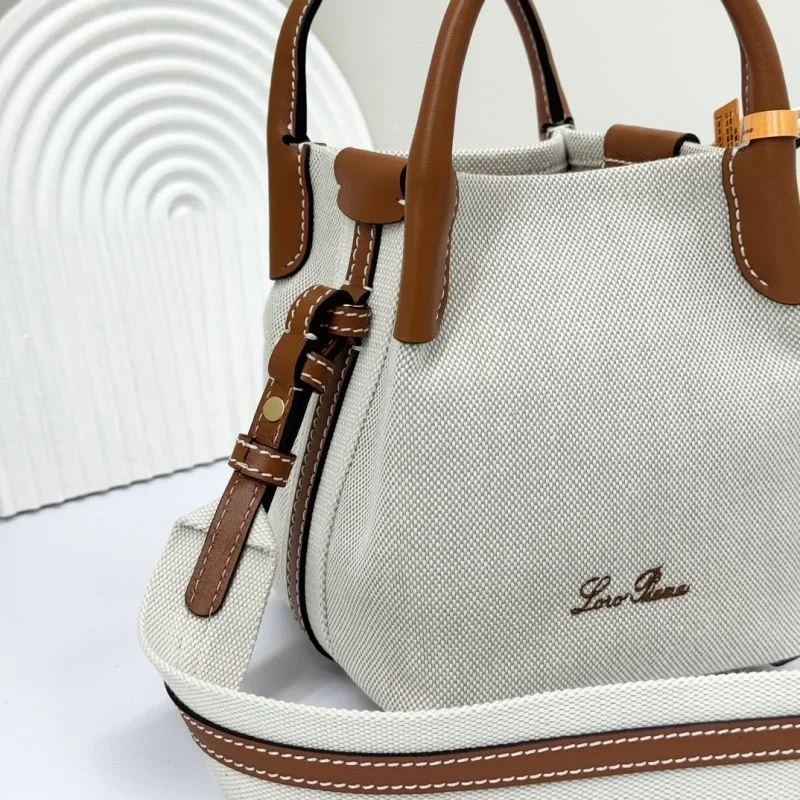 Loro Piana Bucket Bags Comfortable 44351
