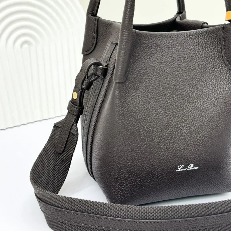 Effortless Loro Piana Bucket Bags 44342