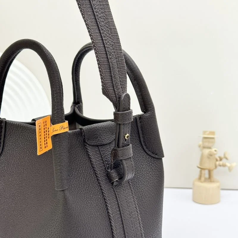 Effortless Loro Piana Bucket Bags 44342