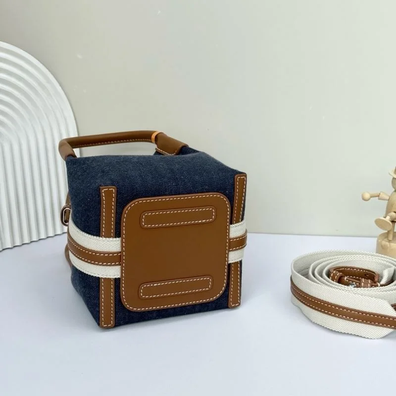 TechFriendly Loro Piana Bucket Bags 44338