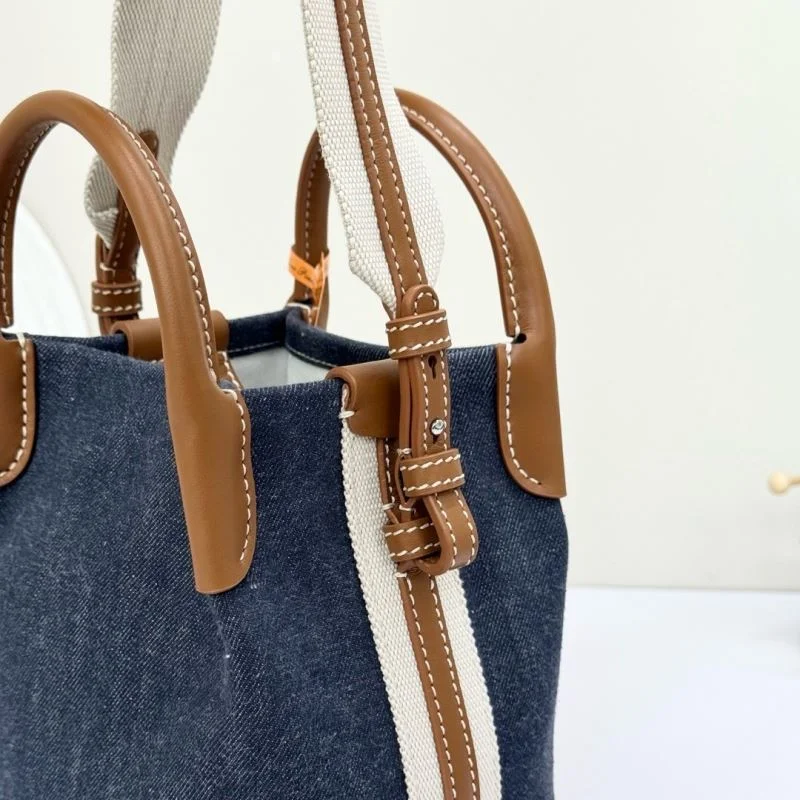 TechFriendly Loro Piana Bucket Bags 44338