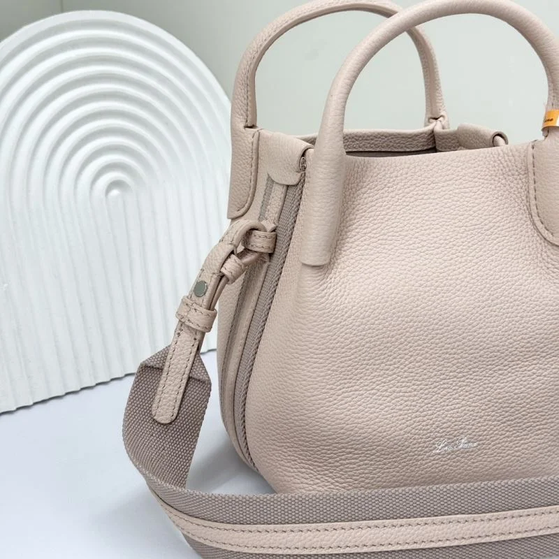 Effortless Loro Piana Bucket Bags 44334