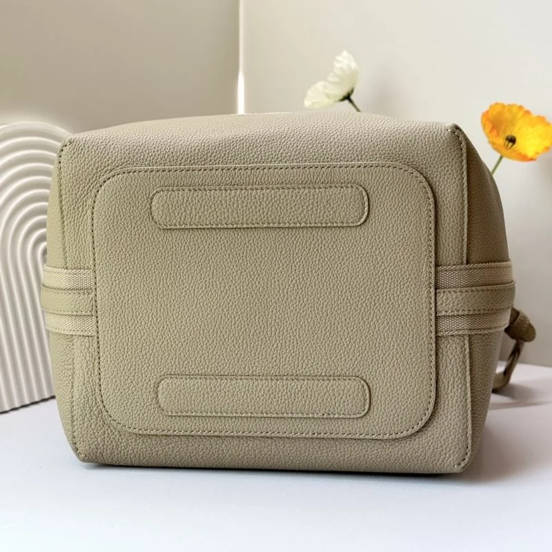 Loro Piana Bucket Bags WellDesigned 44330