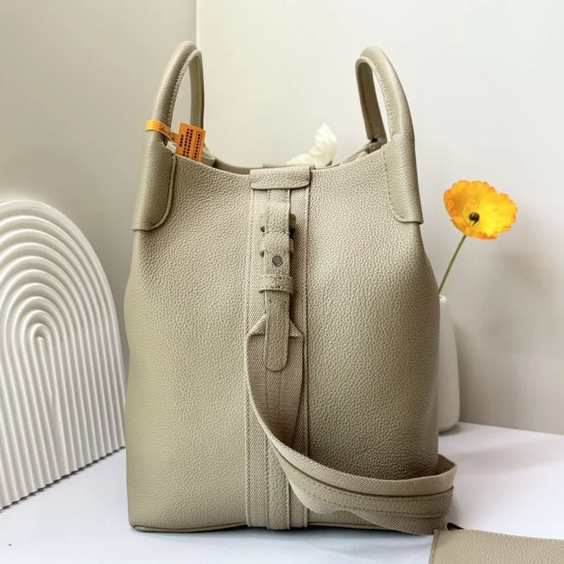 Loro Piana Bucket Bags WellDesigned 44330