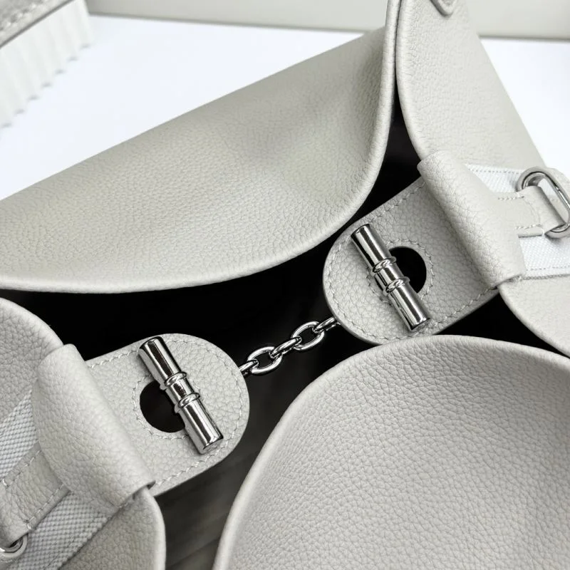 FashionForward Loro Piana Bucket Bags 44328