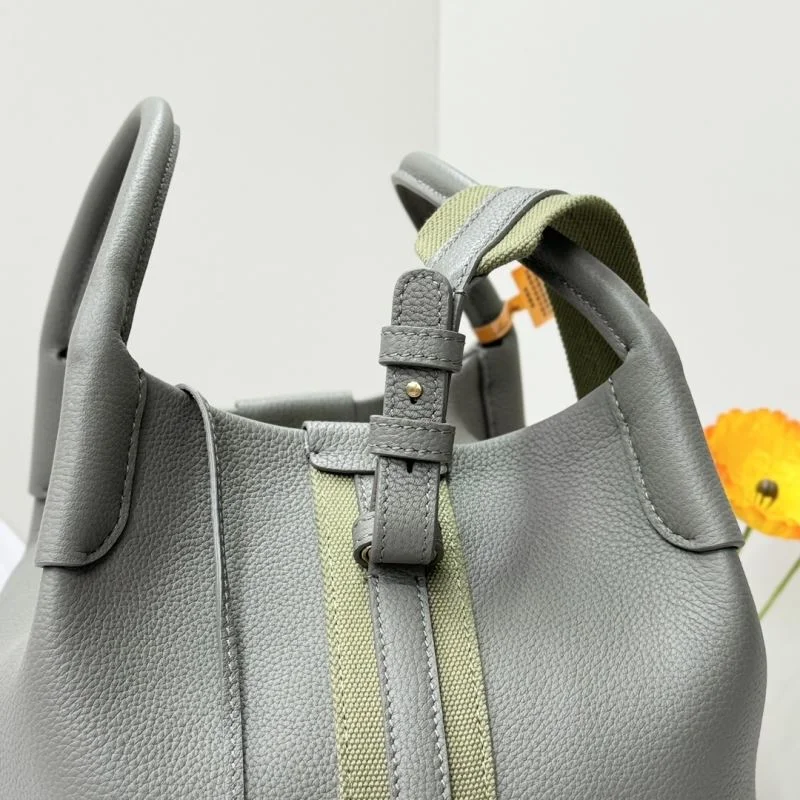 Sleek Loro Piana Bucket Bags 44326