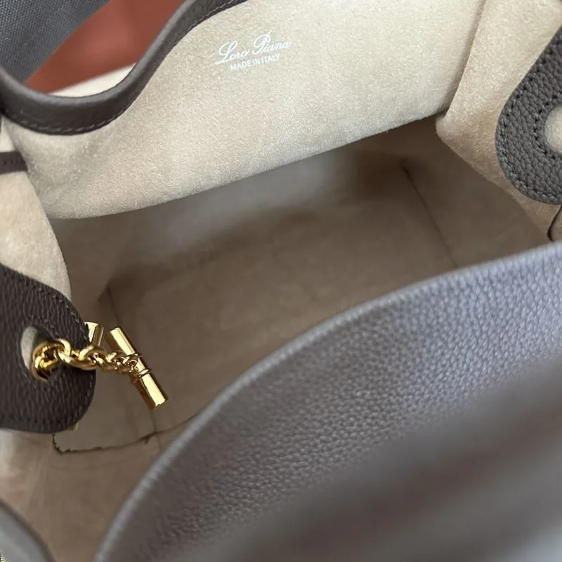 Durable Loro Piana Bucket Bags 44060