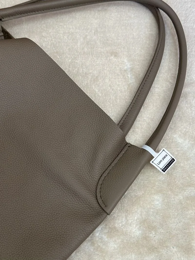 Loro Piana Bucket Bags DailyWear 44052