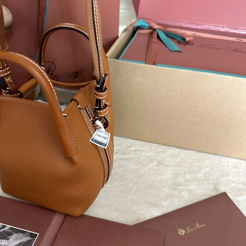 Breathable Loro Piana Bucket Bags 44028